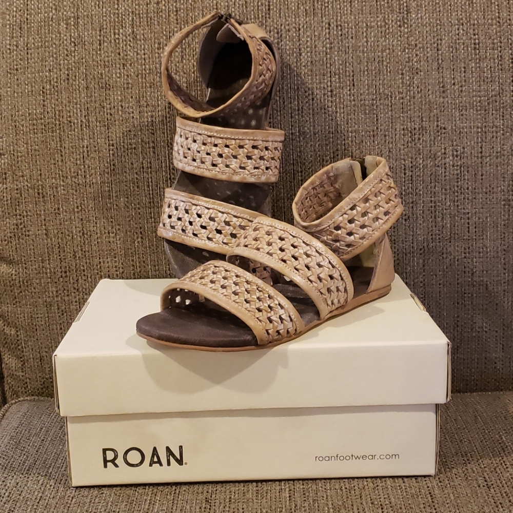 Roan Sandals